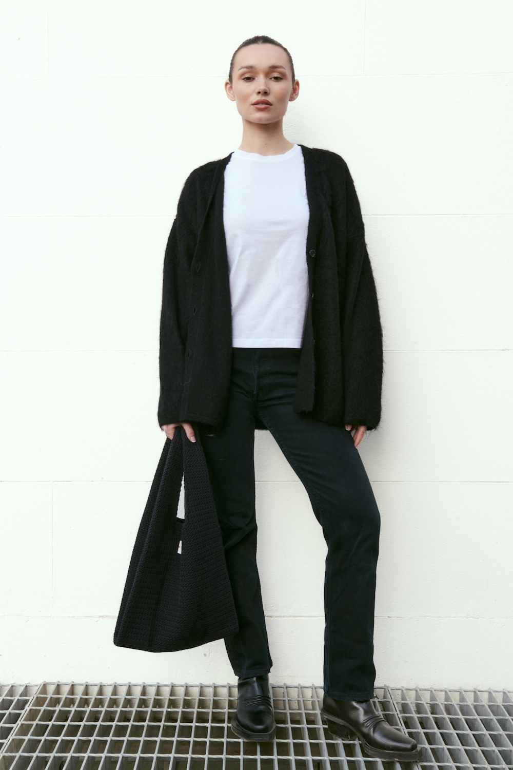 La G Knit Bag - Black