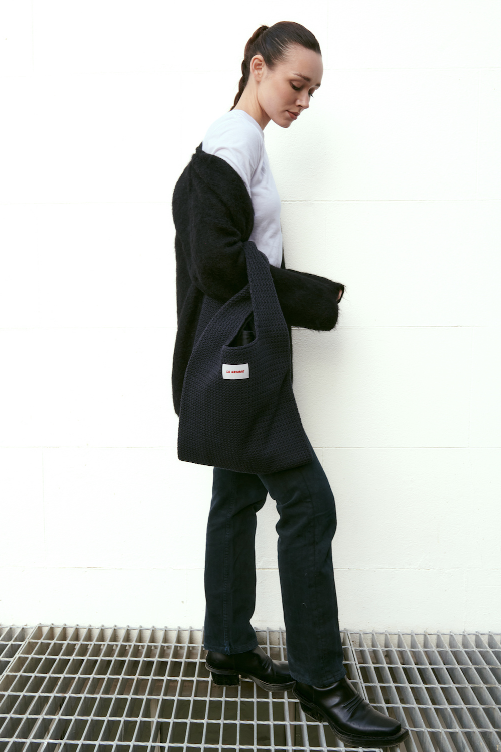 La G Knit Bag - Black