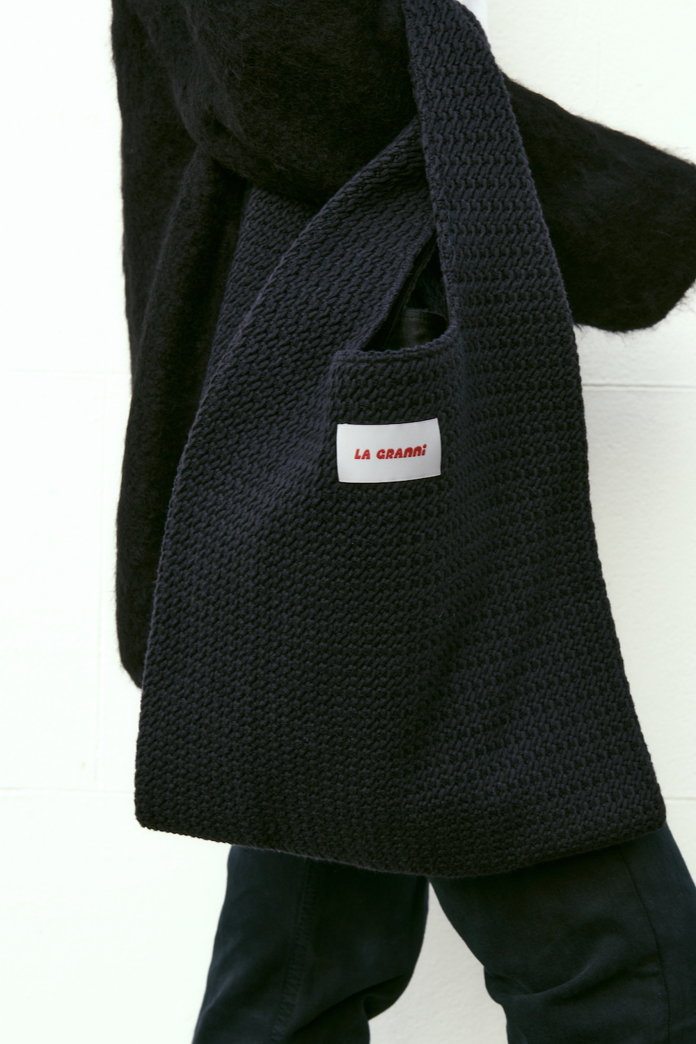 La G Knit Bag - Black