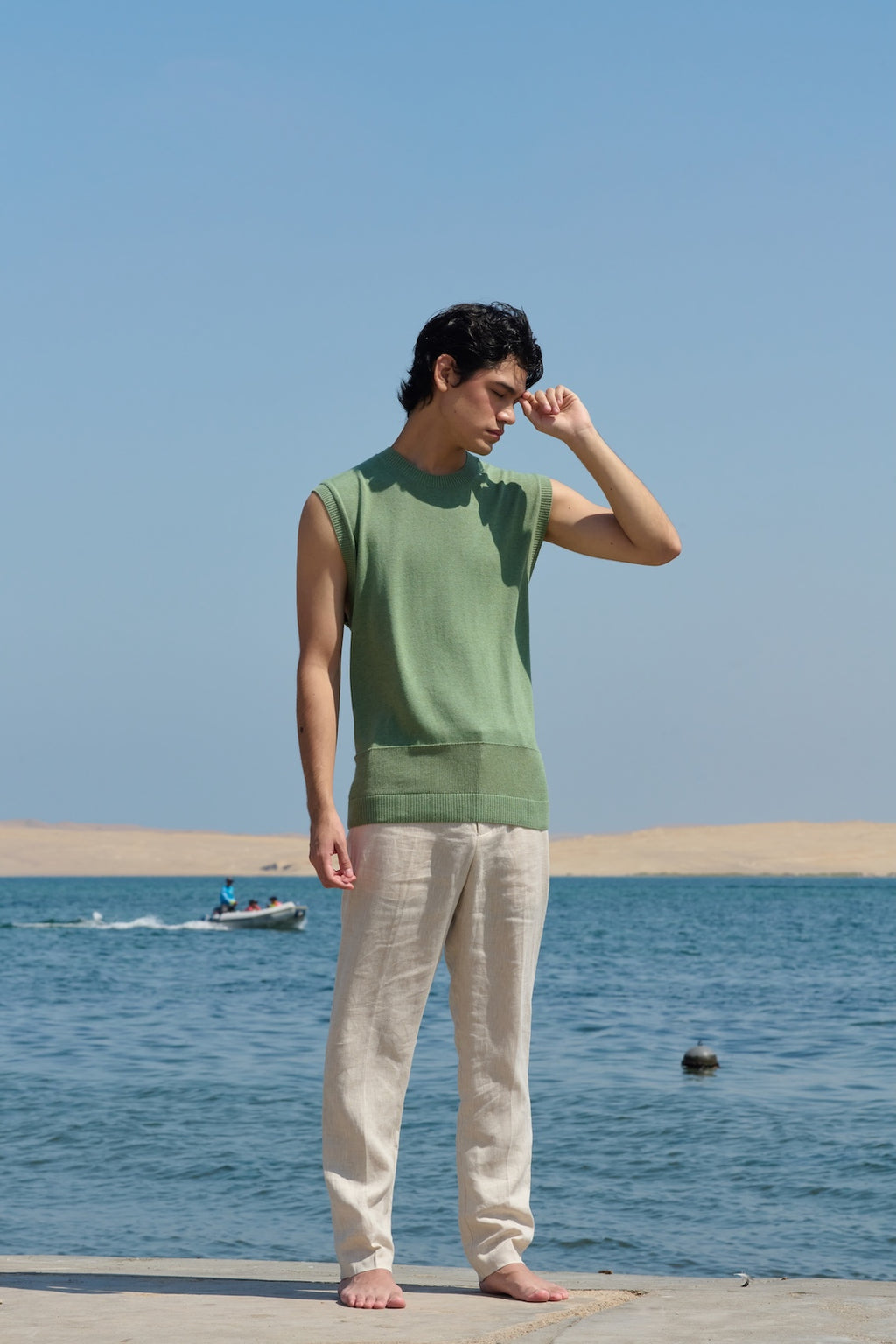 LA G Men's Knit Vest - Khaki